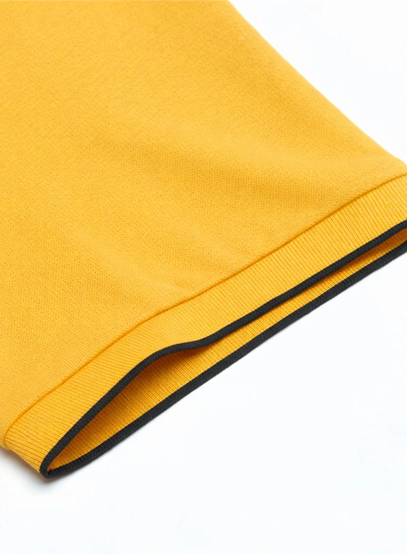 GIORDANO  Men’s Slim Pique Solid Polo with Flat Knit Collar for Men | Best Price UAE